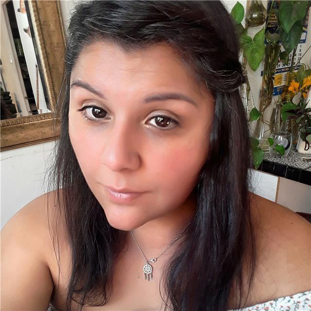 Profesora de matemáticas y Quimica desde 2do básico a 4to medio