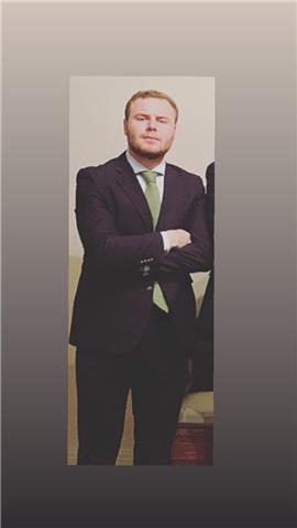 Recién graduado en administración y dirección de empresas