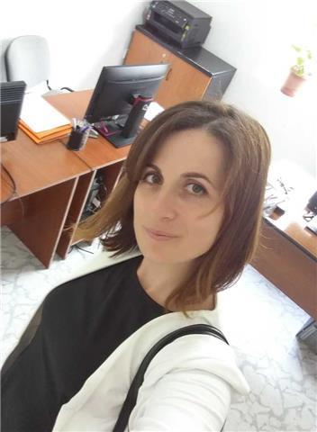 Sono molto apassionata della lingua inglese e mi piace tanto insegnare bambini a metoda online. Ho studiato inglese per circa 8 anni e sono molto o sicura che faciamo un bel lavoro insieme