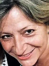 Profesora de metodología de la investigación para trabajos especiales o de grado
