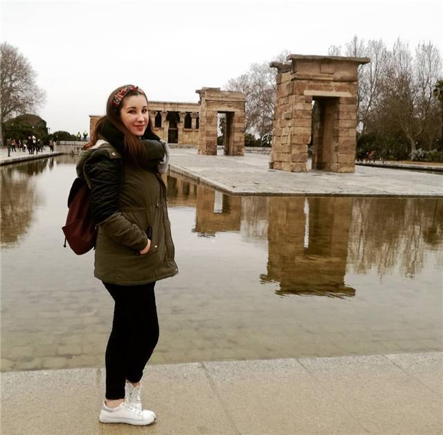 Soy una chica de 25 años estudiando magisterio infantil. soy técnica en educación infantil. me ofrezco a dar clases a niños de primaria. precio económ