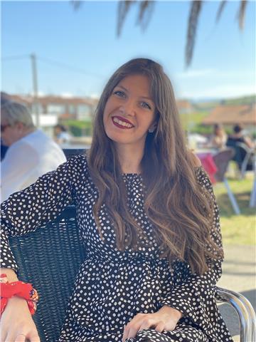 Pedagoga con experiencia en educación primaria y secundaria