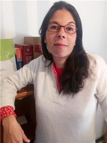 Profesora ele y examinadora oficial en las pruebas orales dele