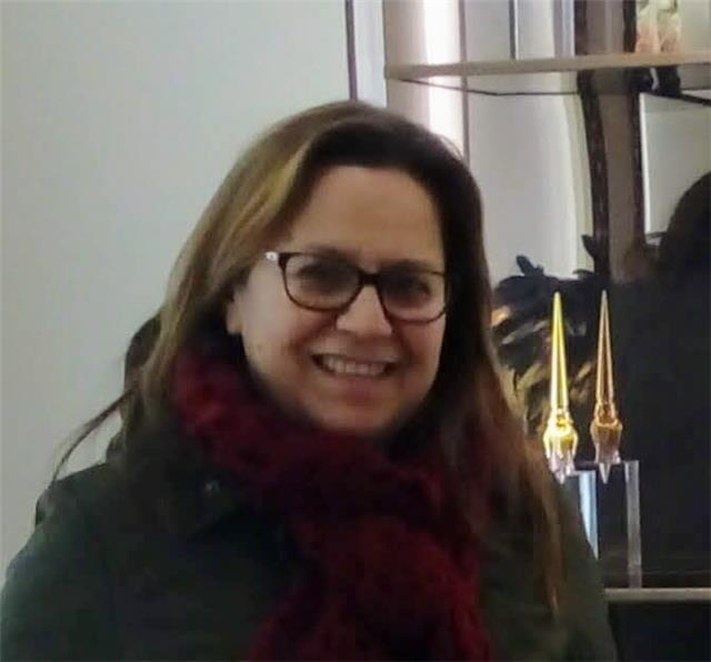 Ho da sempre amato la mia professione, impartisco lezioni private a studenti delle scuole superiori ed universitari