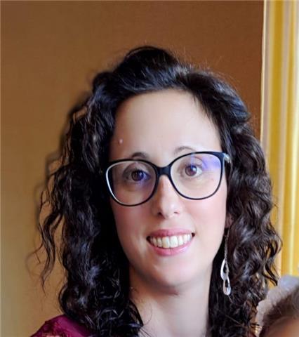 Insegnante per matematica, italiano, storia, geografia, inglese, scienze, scuole primarie, offresi per lezioni private