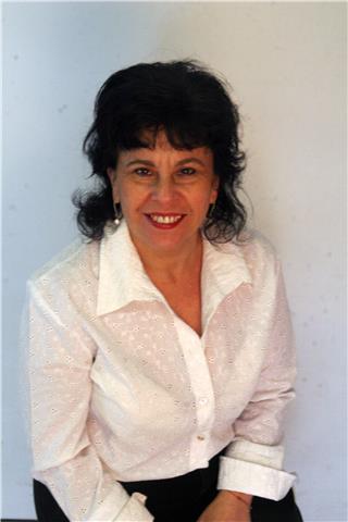 Laureata in Scienze Politiche - Indirizzo Politico-Internazionale