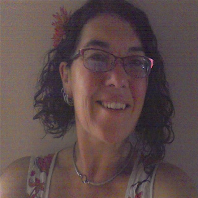 Native british professional qualified teacher. exam preparation (cambridge, trinity, toefl, eoi) and conversation classes