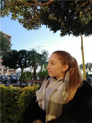 Studentessa liceo linguistico