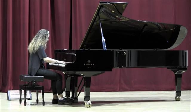 Ofrezco clases particulares de piano y lenguaje musical