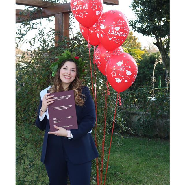 Neo laureata in scienze naturali, disponibile per ripetizioni in scienze, geografia e chimica a ragazzi di medie e superiori