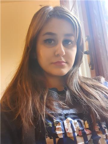 Insegnante di inglese offre lezioni online per adolescenti, sono laureato in letteratura e lingua inglese