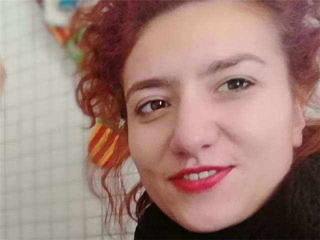 Laureata con lode in Italianistica offre lezioni di Italiano, Latino, Storia e Filosofia per Medie e Liceo