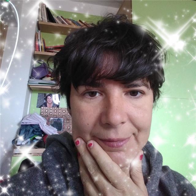 Insegnante di inglese con attestato di proficiency offresi per lezioni private in presenza a milano.prezzi modici .se interessati