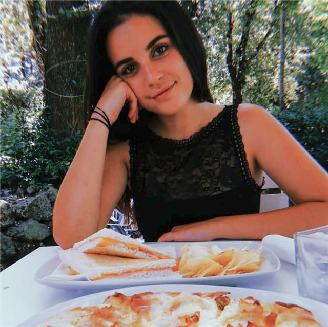 Laureanda in scienze sociali per la globalizzazione offre ripetizioni di spagnolo livello b2