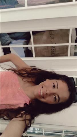 Chica joven con experiencia en inglés (b2) y francés (b1+) , busco niñ@s desde infantil hasta la eso con dificultades para sacar esas materias