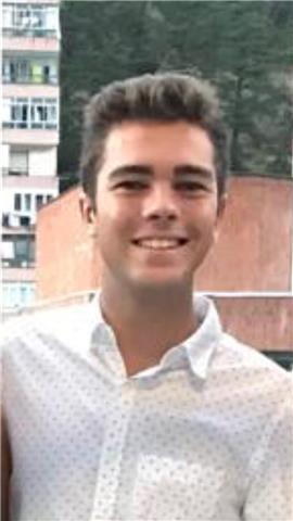 Graduado en ingeniería de energías renovables para dar clases particulares de matemáticas, física y química desde primaria hasta 1º de bachillerato