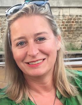 English Coach, Anglo-American based in Paris 75010, over 20 years experience