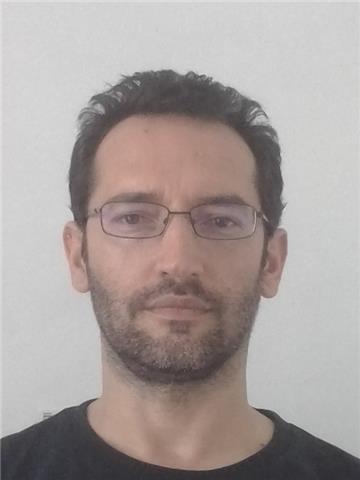 Geometra libero professionista con più di 20 anni di esperienza e formatore scuola professionale da tre anni, offre lezioni private di disegno tecnico su carta e CAD, informatica e matematica per studenti scuole secondarie di 1° e 2°