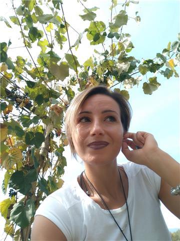Laureata lingue straniere