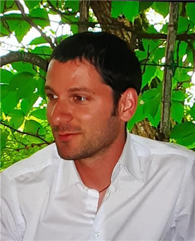 Insegnante di ripetizioni di matematica per alunni di scuole medie e superiori