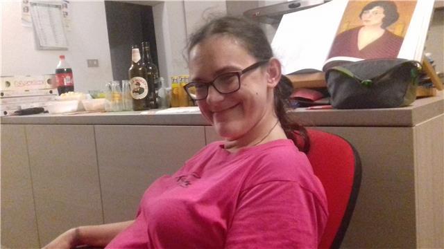 Laurenda tiene lezioni private in tutte le materie a casa propria a Cene