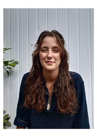 Laureata all'Université Paris Nanterre (Parigi) propone lezioni (anche online) di francese per principianti ed esperti