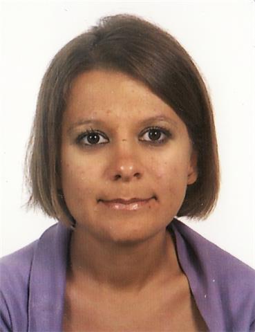 Laureata in lingue con ottimi voti impartisce lezioni di inglese e tedesco anche online, disponibile anche per aiuto compiti