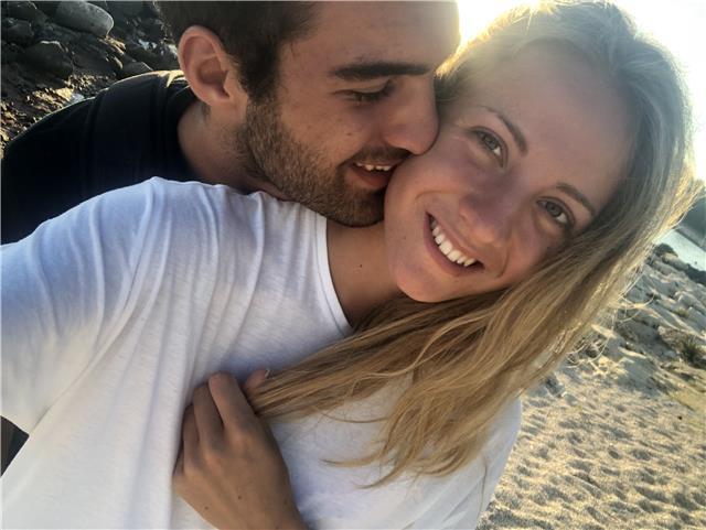 studentessa bocconi frequentante un corso di economia internazionale interamente in lingua inglese