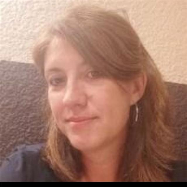 Doy clases de matematicas y frances para alumnos de primaria y eso