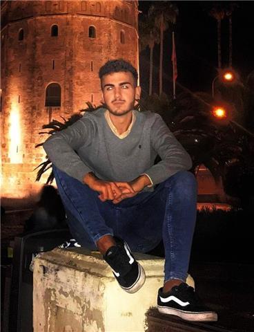 Graduado en economía da clases de economía a todos los niveles (eso, bachillerato, universidad) por málaga