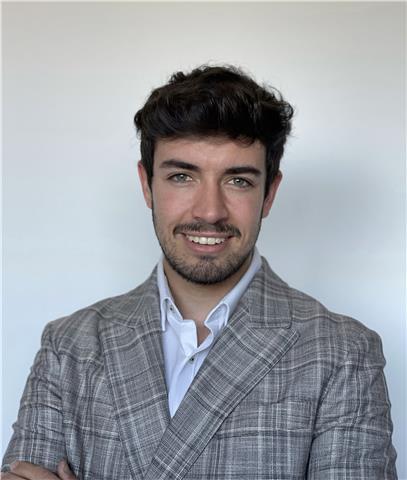 Farmacéutico imparte clases particulares de biología, química