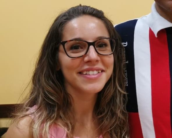 Ragazza diplomata come perito aziendale corrispondente in lingue estere offre ripetizioni a bambini e ragazzi di scuole elementari, medie e superiori