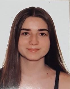 Profesora de humanidades especializada en inglés. doy clases de repaso de cualquier asignatura de humanidades hasta bachillerato, y clases de inglés de nivel a1-c1. las clases pueden ser online o presenciales