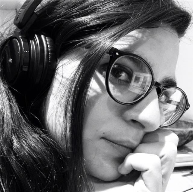 Profesora con amplia experiencia imparte clases de guitarra/ producción musical para todas la edades en vilagarcía o santiago