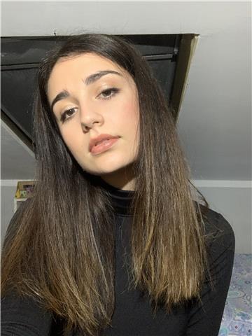 Studentessa laureanda in Lingue offre lezioni di inglese e spagnolo