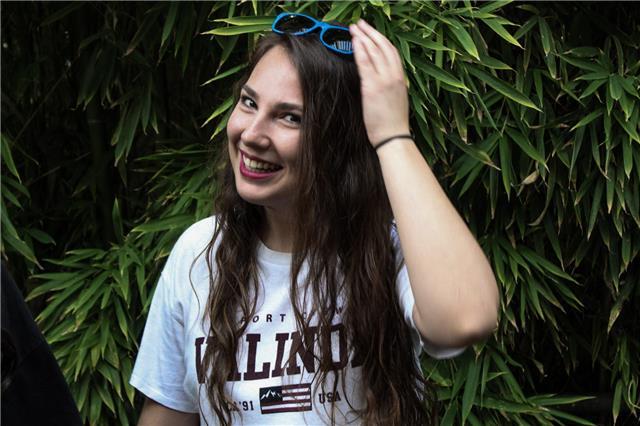 Profesora de matemáticas ofrece clases para estudiantes de primaria y la eso