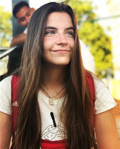 Puedo dar clases de todas las asignaturas nivel eso y primaria, recién graduada de bachillerato de ciencias sociales y cursando actualmente grado en trabajo social