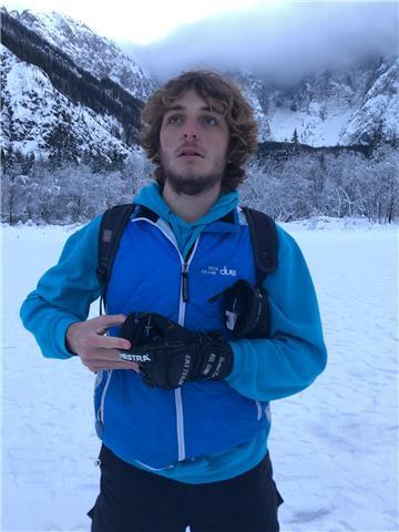 Ciao,sono Filippo ho 19 anni studio Giurisprudenza a Trieste. In passato ho frequentato e mi sono diplomato al liceo scientifico , Eccellendo soprattutto nella materie umanistiche ,tra cui appunto la storia, materia che amo profondamente
