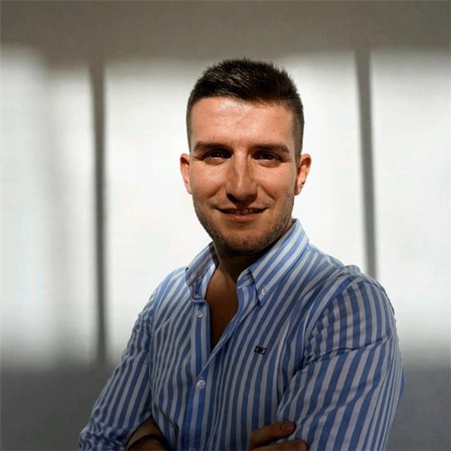 Soy profesor de distintos módulos profesionales de la titulación Técnico Superior en Marketing y Publicidad