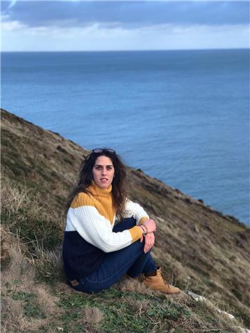 Soy actual tutora de 6°. ofrezco clases particulares con material propio para refuerzo escolar de todas las asignaturas hasta 2*eso