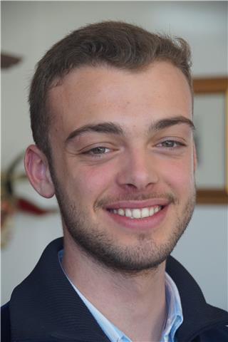 Etudiant à l'Edhec à Lille après une classe préparatoire ENS D2 Cachan à Versailles