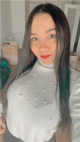 Soy ing químico por lo cual tengo destrezas en el area de matemáticas y químicas. Soy una chica con paciencia y ganas de enseñar
