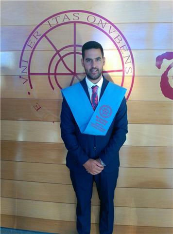 Graduado en educación primaria, imparte clase. experiencia con aneae