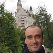 Español nativo universitario para clases a extranjeros. Mejora tu fluidez en español. Clases dinámicas