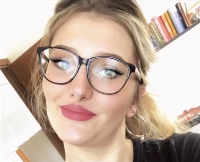 Studentessa universitaria (Facoltà di lettere) disponibilità per ripetizioni