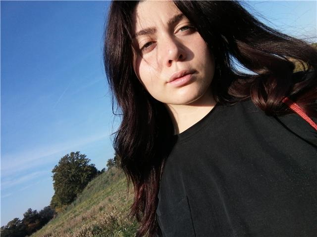 Studentessa impartisce ripetizioni di inglese e spagnolo e aiuto compiti