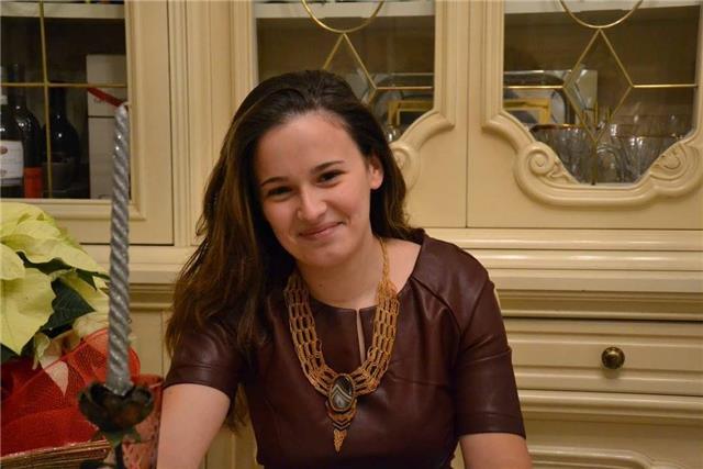 Laureata offre ripetizioni, aiuto compiti, preparazione esami di: LINGUA, DIRITTO, LETTERATURA etc