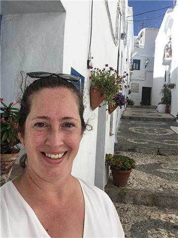 Professeure d’espagnol native donne des courses en modalité on-line