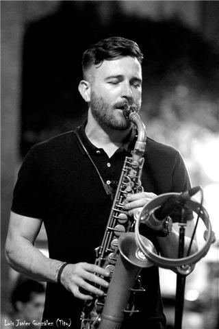 Clases de saxo jazz, improvisación y lenguaje moderno