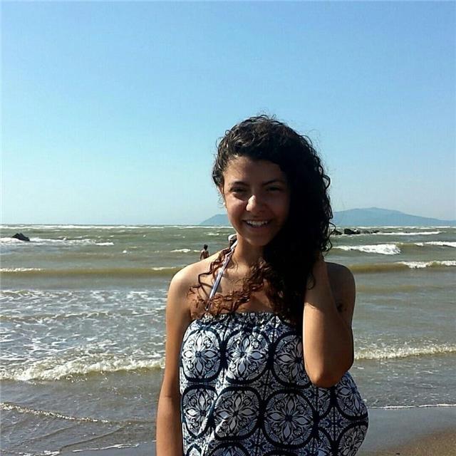 Sono una ragazza diplomata al liceo linguistico e offro ripetizioni di spagnolo